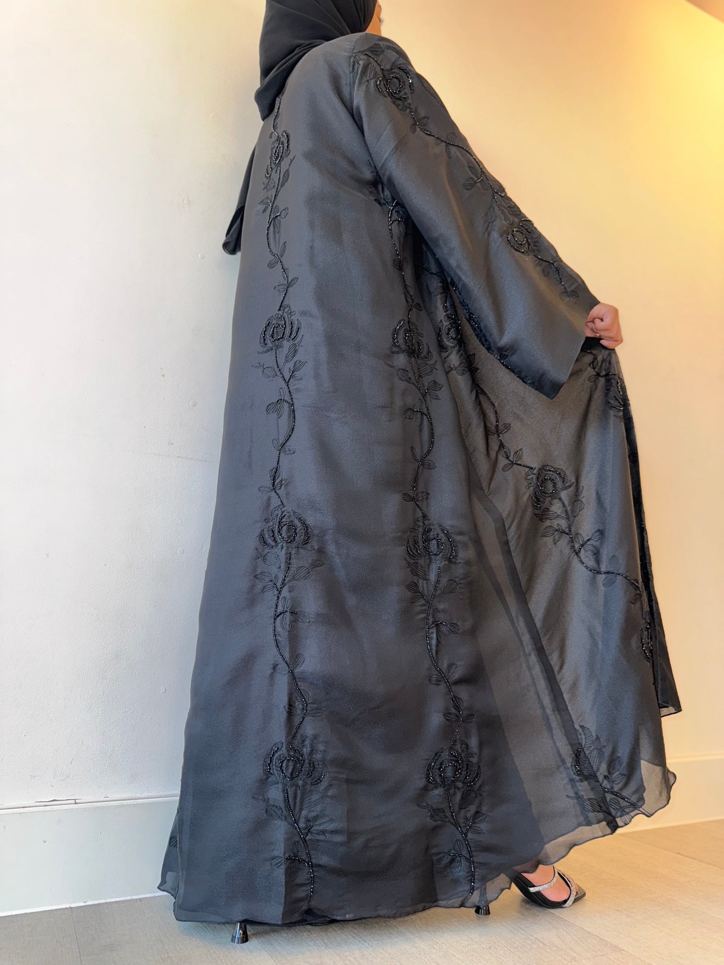 LOUJAIN Abaya