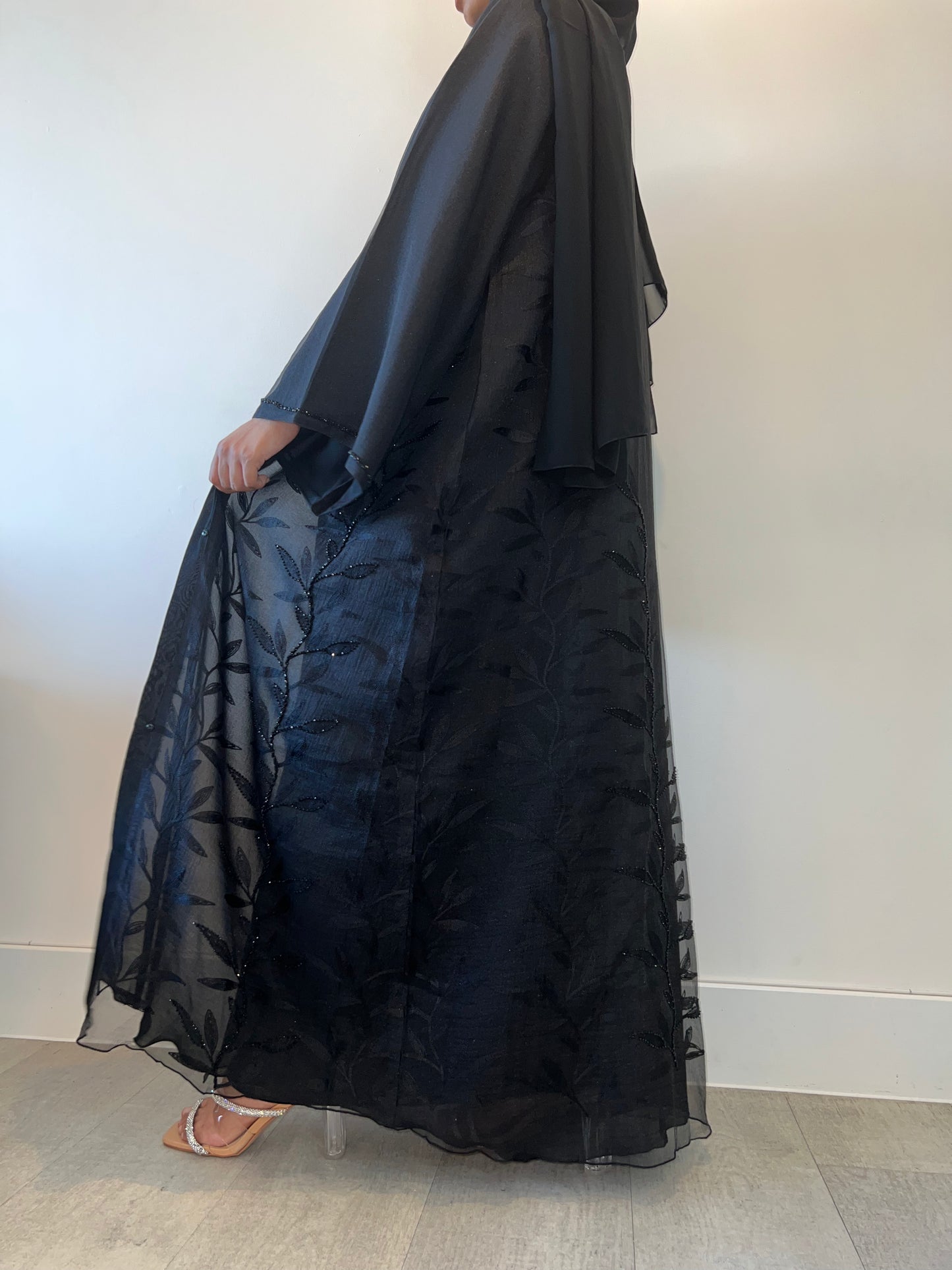 SANAA Abaya