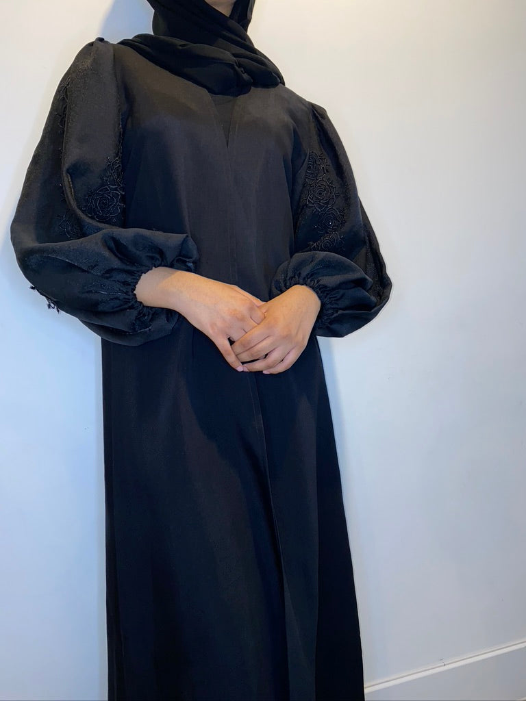 SALMA Abaya