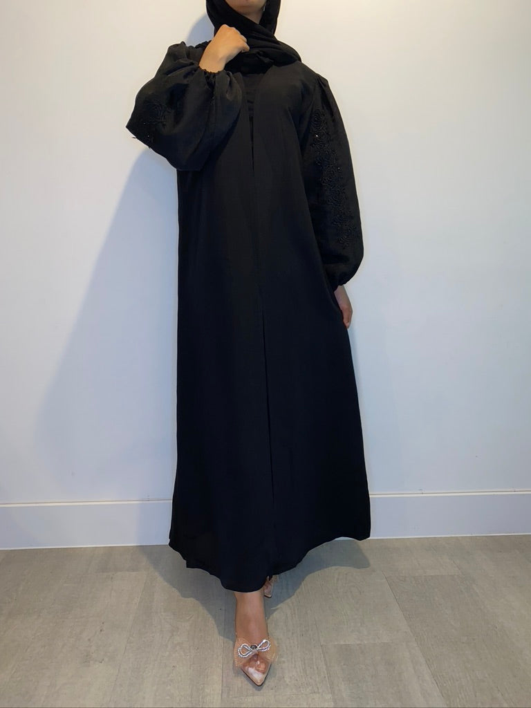 SALMA Abaya