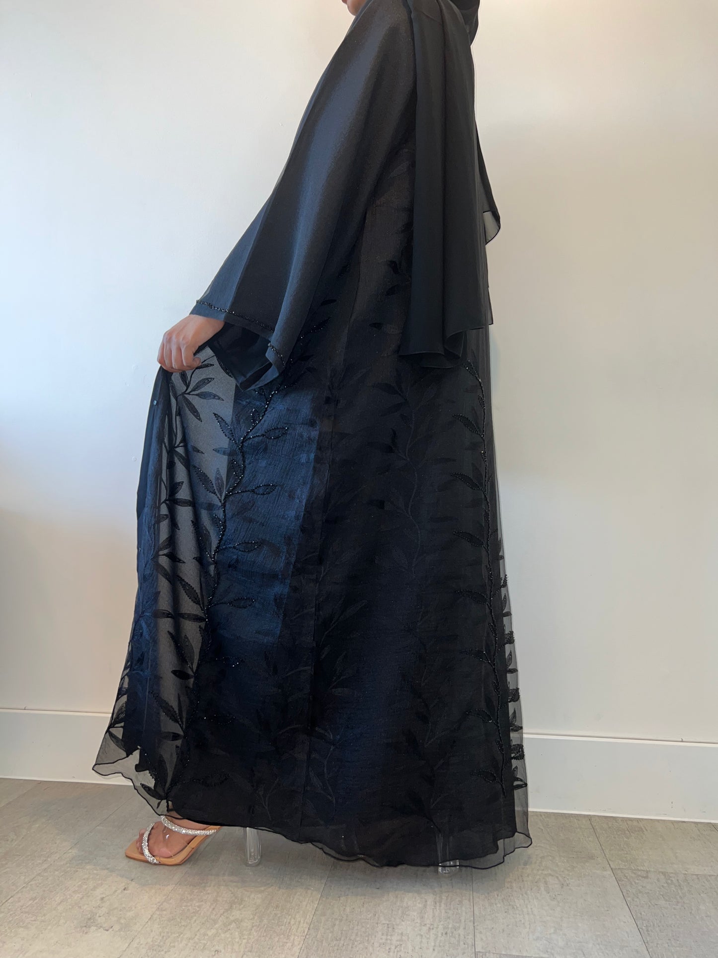 SANAA Abaya